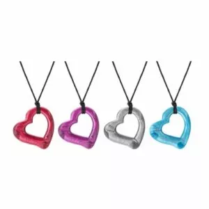 CheWigem chew jewelry heart is a popular design for girls and adults. The heart is somewhat flexible because it is not only pleasant for chewing needs but also ideal for fidgeting.