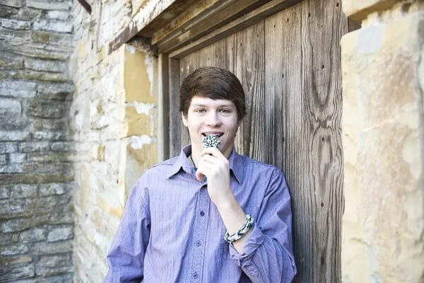 The toughest bite jewelry for boys and girls in the color camouflage. Unique from the chewigem brand!