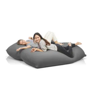 With the gigantic XXL beanbag: Terapy Dino you sink into a wonderful way, you can sit on it, but also lie down in it. Or together with your partner or kids? No problem at all!