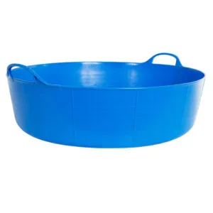 The teil is ideal for offering sensory play, fill with water or sand and play!