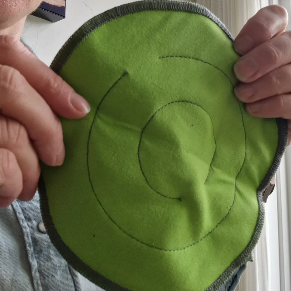 Maak kennis met het Spektra Doolhof, een uniek en rustgevend speeldoekje dat motoriek, concentratie en zintuiglijke beleving combineert!