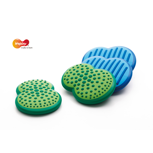 Met deze balance clouds stimuleer je de tactiele prikkelverwerking bij kinderen. Te gebruiken als onderdeel voor een parcours tijdens de therapie of de gymles.