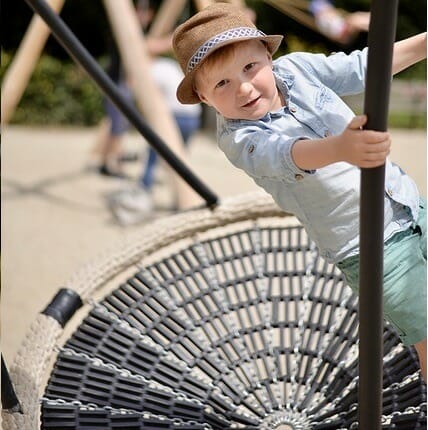 stimulate motor development? Read our tips and get to know our motor skills toys.