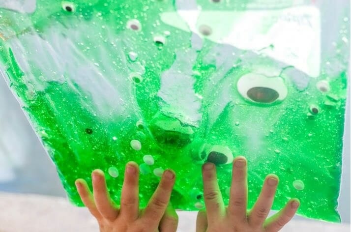 Make your own sensory bags together with your child for sensory play fun!
