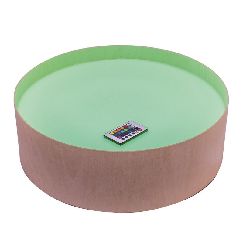 Lichttafel van JonEly is ideaal om kinderen materialen te laten ontdekken met behulp van licht. Door de opstaande rand kun je ook speelzand aanbieden.