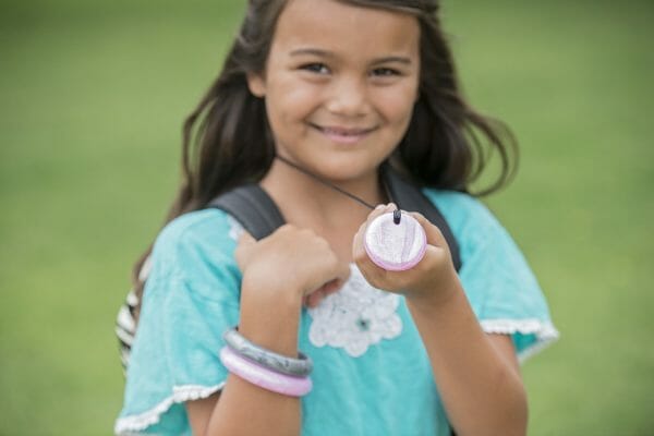 Using a chew chain in the classroom? How do you explain to the teacher, how do you ensure that it is a success? Read our tips for chewing needs in the classroom