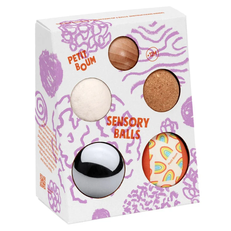 Sensorische ballen set van Petit Boum bevat 5 tactiele ballen, allen van ander formaat, gewicht, vulling en textuur. Prachtig zintuiglijk speelgoed.