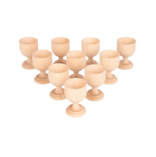 The wooden egg cup is ideal for use in open-ended games, but can also be used in sorting and counting or in sensory play.