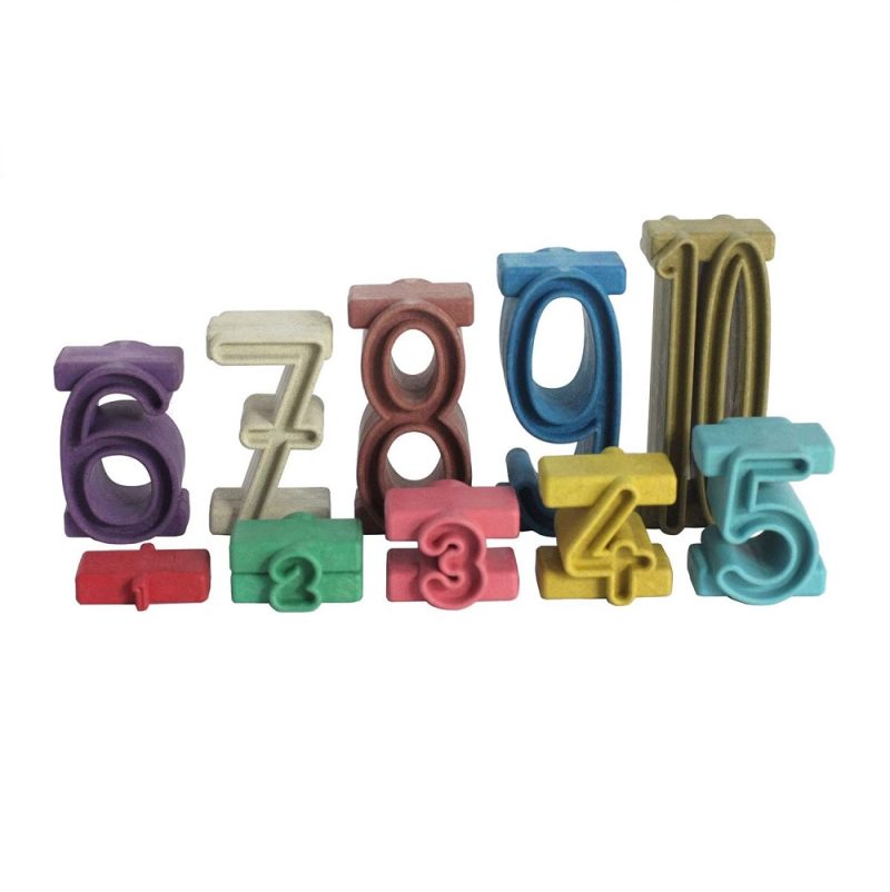Stacking figures in Montessori colors are educational toys for children. By stacking, children learn to visually recognize quantities of the numbers.
