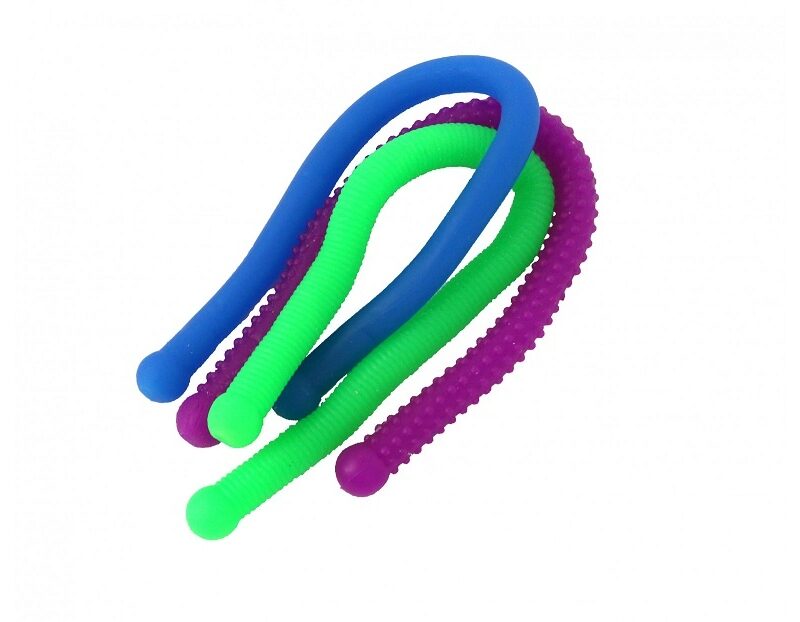 Twiddle squish n 'stretch textured is heerlijk friemelspeelgoed met textuur. Laat je kind het rekbare koord uitrekken of ermee friemelen.