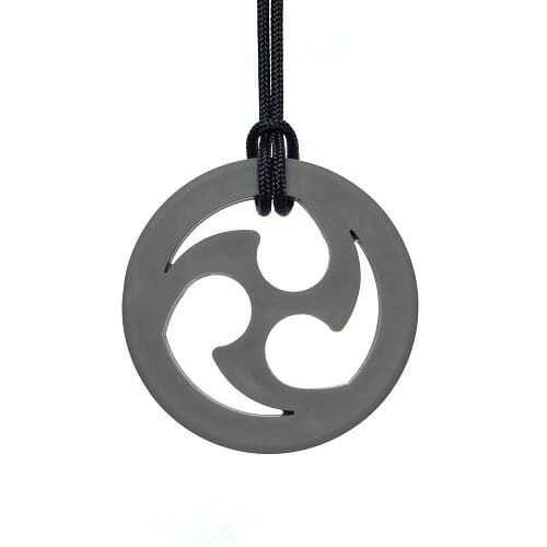 The ninja chewing chain from ark therapeutic is a cool chewing jewelry for children with average chewing needs. Given the openings in the design, it is not suitable for children who really gnaw and chew hard.