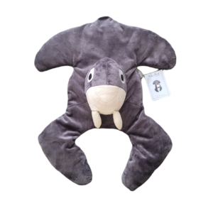 koko nora weighting cuddle pilo de walrus is soon the best companion of your child. It encloses the body and provides your child with deep pressure, which benefits them to rest and go to sleep.