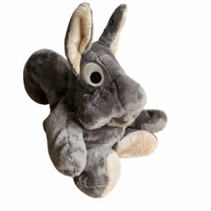 Weighted cuddly toy Erik the squirrel from Olez.