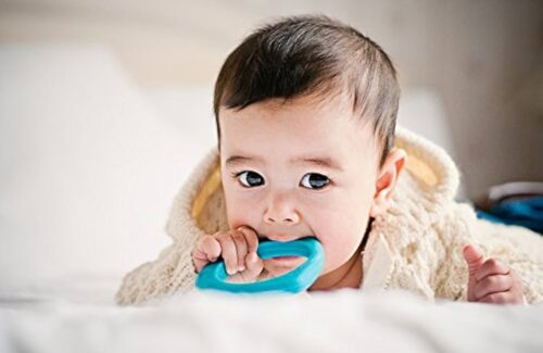 Some children have a habit of chewing at night. Like thumb sucking or using a pacifier, it is a source of comfort. At Chewigem, we understand the importance of finding a safe and effective solution to nighttime chewing. That's why we offer a number of options that can help!