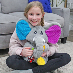 De sensorische verzwaringsknuffel olifant is het perfecte vriendje voor elk kind dat houdt van knuffelen, friemelen en rustig worden.