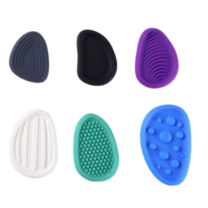 Worry stones, silicone sensory stones for children and adults, various textures, soft and flexible to fidget and reduce stress.