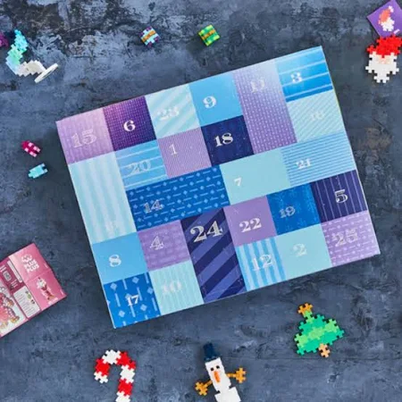 Na 24 dagen bouwen ontstaat een prachtig kersttafereel – helemaal zelf gemaakt met Plus-Plus!